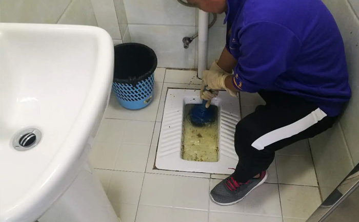 杨林街道疏通蹲坑