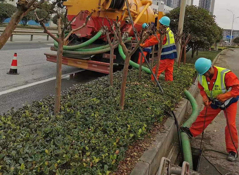 杨林街道市政管道清淤